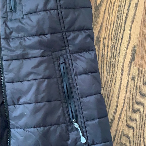 Vineyard vines black vest - Picture 3 of 4